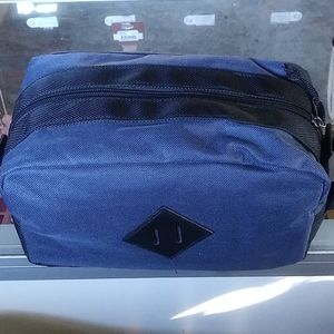 Men's accessories bag.